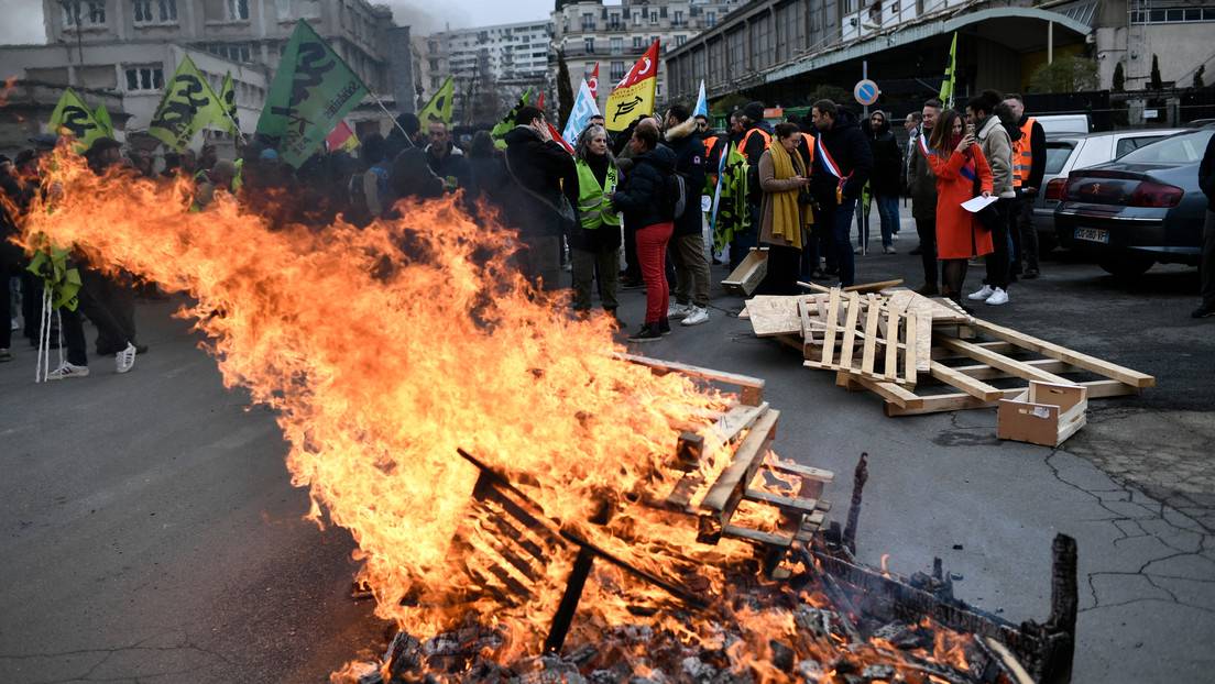 "Jueves de penurias": huelga nacional en Francia contra la reforma de pensiones de Macron