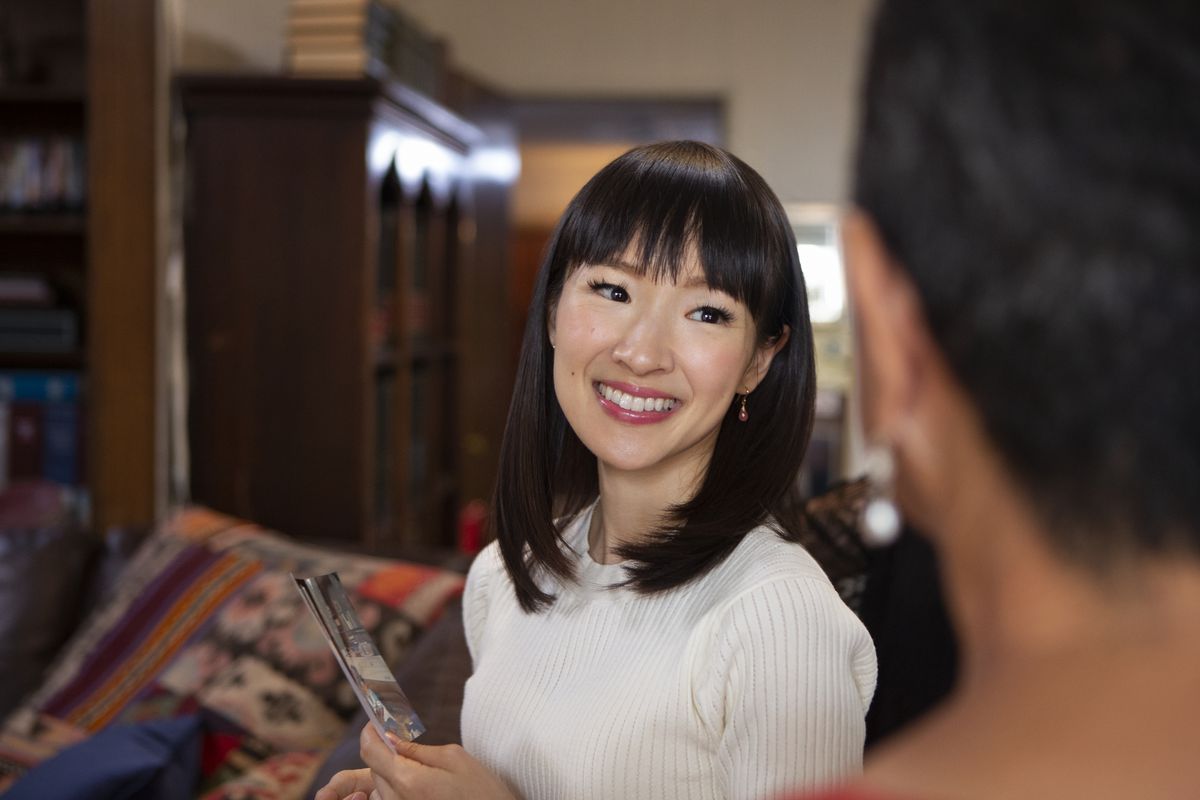 Marie Kondo, la reina del orden, se rindió y ya no es “ordenada”