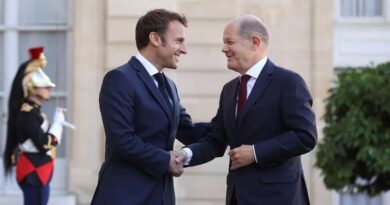 El canciller alemán se reunió con Macron en París y prometió: “Seguiremos dando todo el apoyo a Ucrania el tiempo que sea necesario”