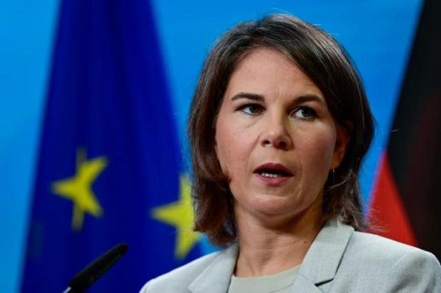 La jefa de la diplomacia alemana realiza un viaje no anunciado a Járkov