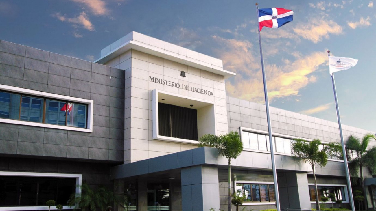 Ministerio de Hacienda afirma Gobierno redujo deuda pública del país en casi dos puntos porcentuales del PIB