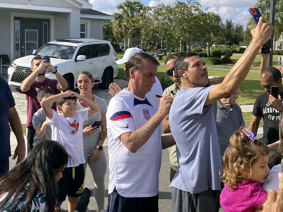 Bolsonaro planea prolongar su estadía en Estados Unidos mientras la justicia brasileña investiga el intento de Golpe de Estado en Brasilia