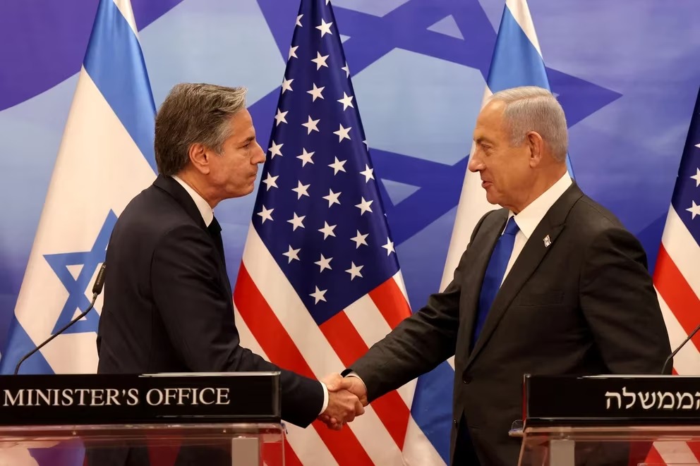 Antony Blinken denunció en Israel que Irán provee a Rusia drones “con los que muere gente inocente” en Ucrania