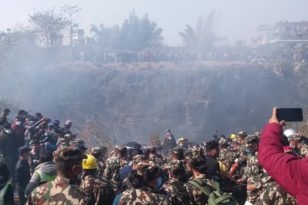 Un avión con más 70 personas a bordó se estrelló en Nepal: hay al menos 25 muertos