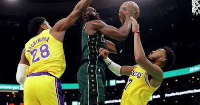 Jaylen Brown obliga a prórroga; Celtics vencen 125-121 a los Lakers