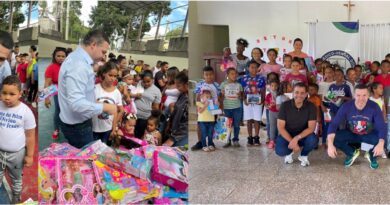 Tallaj Junior continúa obra social distribuyendo juguetes a cientos de niños en poblados del Cibao por Día de Reyes
