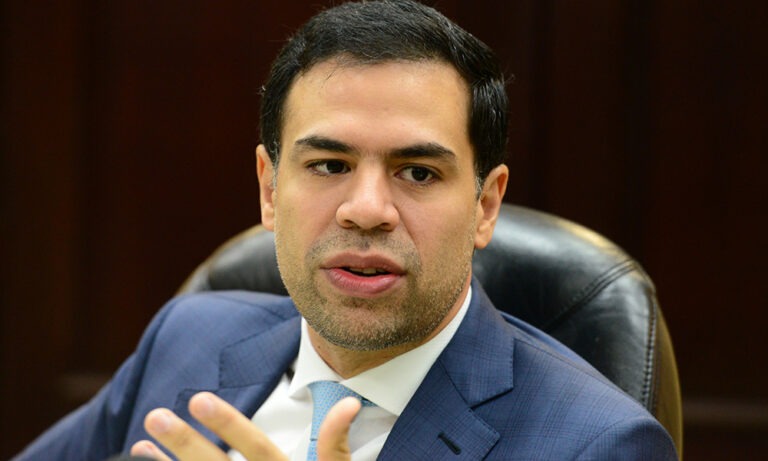 Roberto Ángel Salcedo visita dirección provincial PRM en San Cristóbal