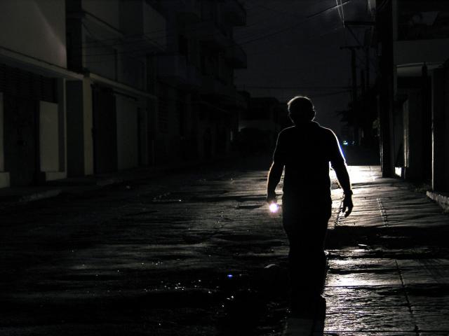 Cuba sufre un tercer apagón masivo en sólo nueve días: más de la mitad del país está sin luz