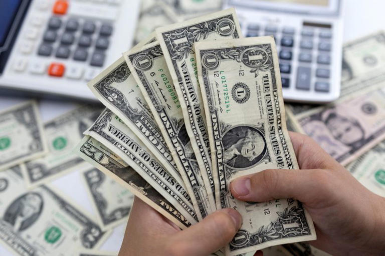 Fondos de renta variable mundial anotan salidas por temor endurecimiento monetario de la Fed