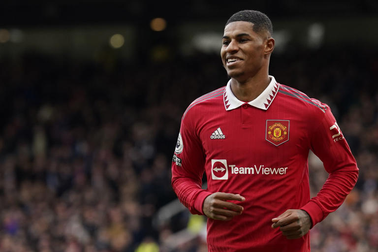 Rashford firma doblete y Man United derrota 3-0 a Leicester