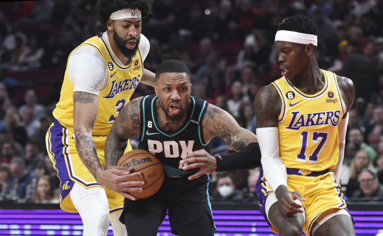 Blazers meten 23 triples, derrotan a unos Lakers sin LeBron
