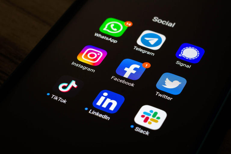 Twitter va con toda contra los hackers: así funciona la llave de seguridad y la app de autenticación