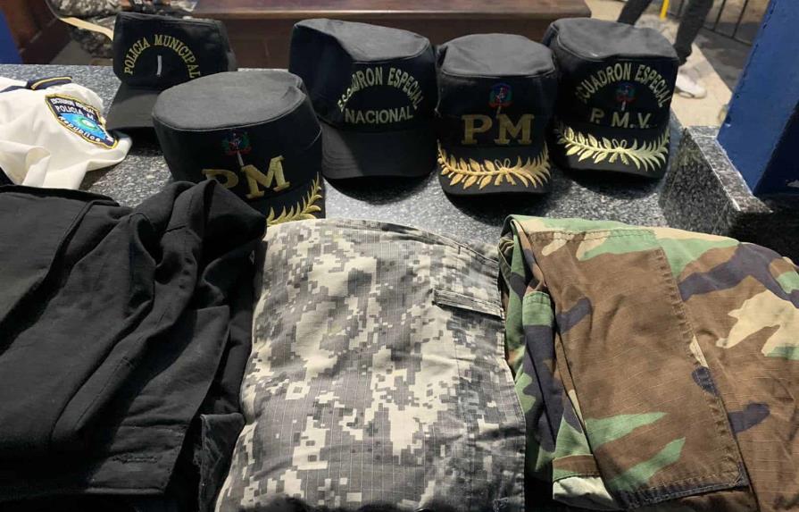 Decomisan mediante allanamiento armas de fuego y pertrechos militares en La Romana