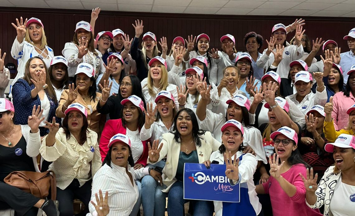 Movimiento “Más Cambio” define estrategias de campaña durante asamblea