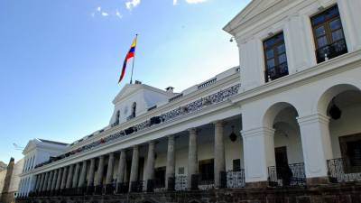 Detienen a exfuncionario de la Presidencia de Ecuador en investigación por presunta corrupción