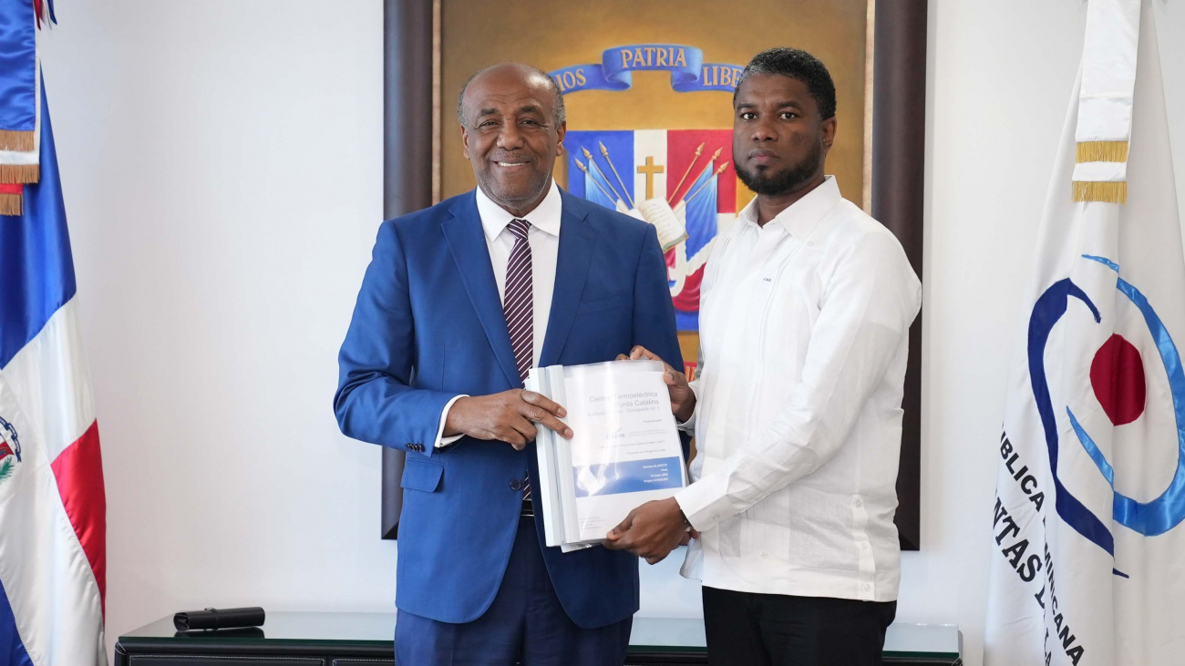 Energía y Minas entrega auditoría técnico-forense a la Cámara de Cuentas, la Contraloría y la administración general de la Central Termoeléctrica Punta Catalina