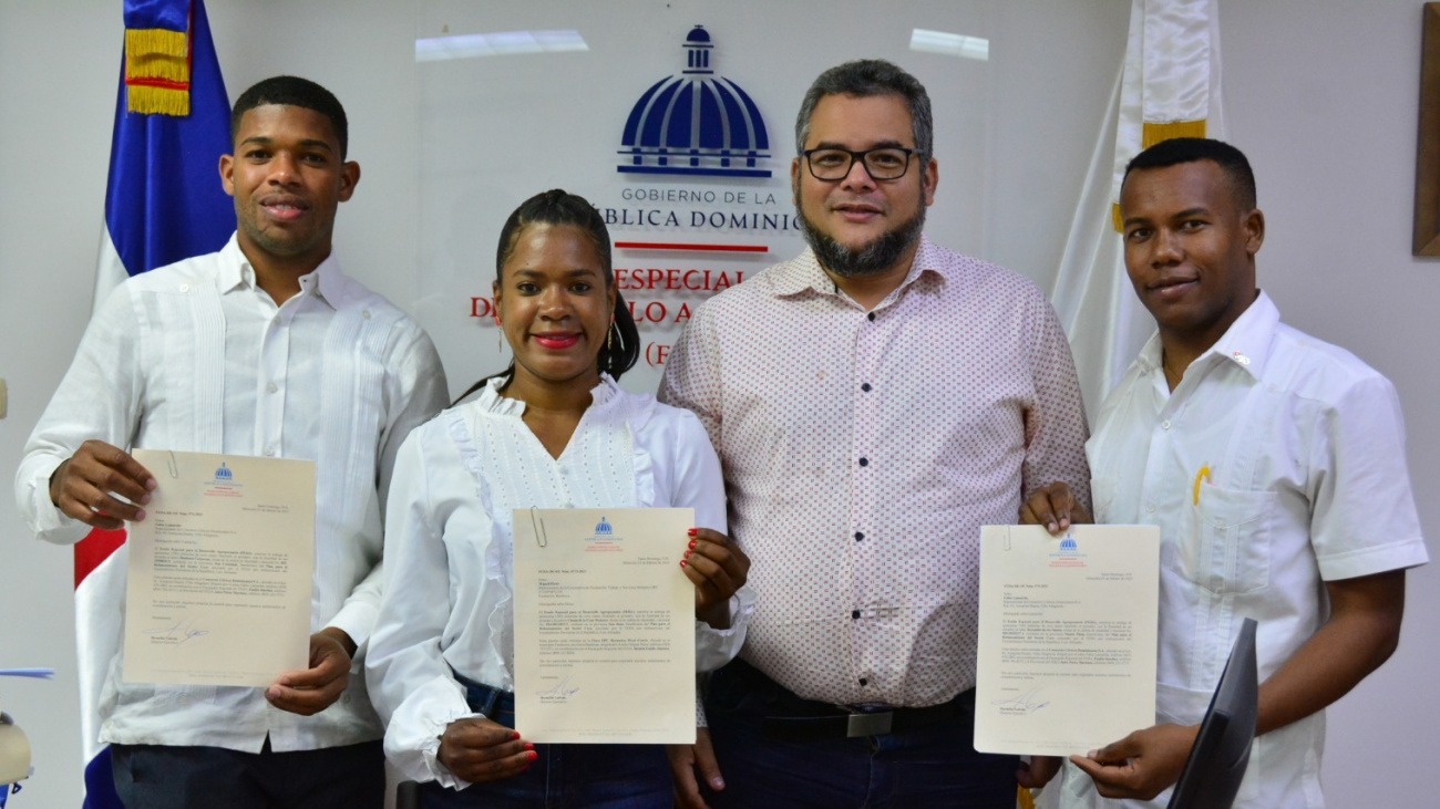 FEDA beneficiará a finalistas y ganadores Premio Nacional de la Juventud 2023 con programa “Agropecuarios del Mañana RD Emprende”