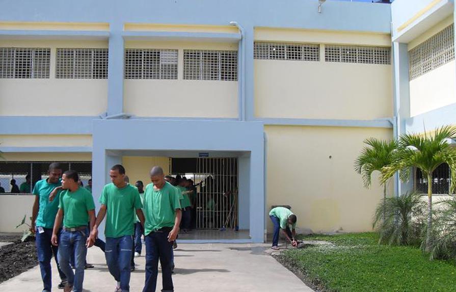 Cárcel a la que enviaron al profesor John Kelly Martínez es conocida por motines y muertes