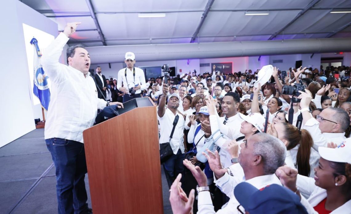 Lanzan movimiento reeleccionista “Salud con Luis”, en apoyo a gestión de Abinader