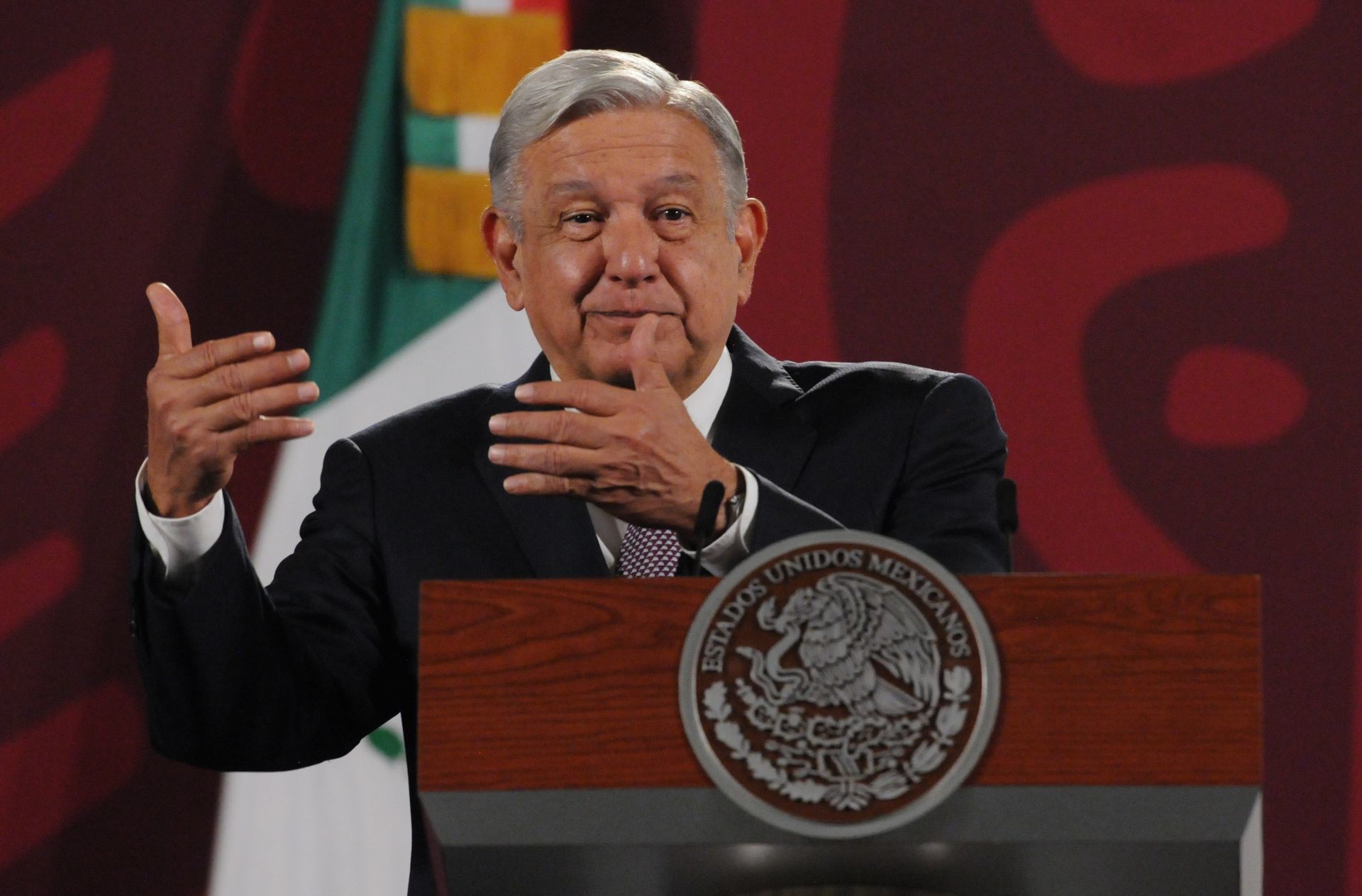 La razón por la que López Obrador propone eliminar el artículo 33 de la Constitución mexicana