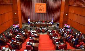 Legisladores pro-derechos se preparan para impedir paso del código penal sin tres causales