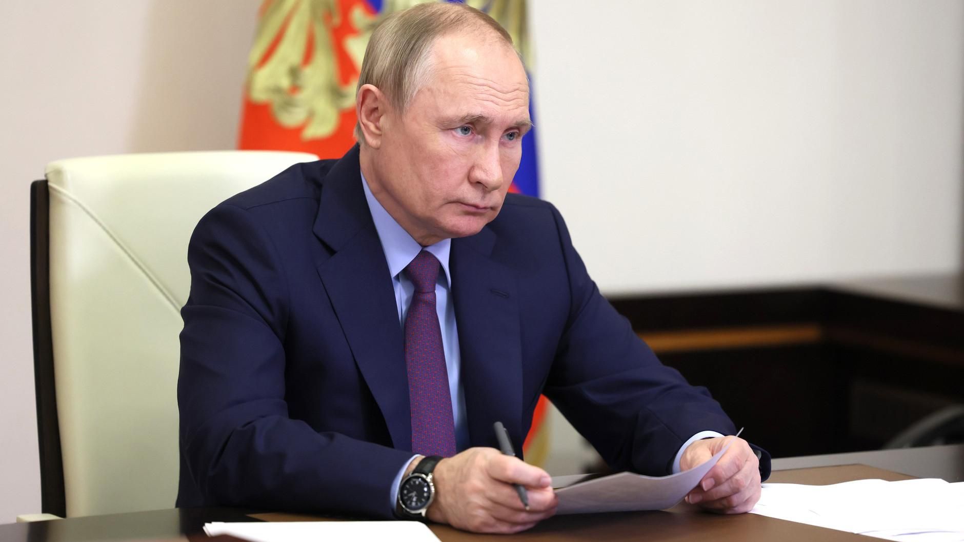 Putin firma la ley que suspende la participación de Rusia en el tratado START III
