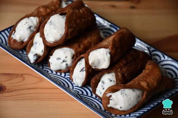 Cannolis sicilianos - Receta FÁCIL y ORIGINAL