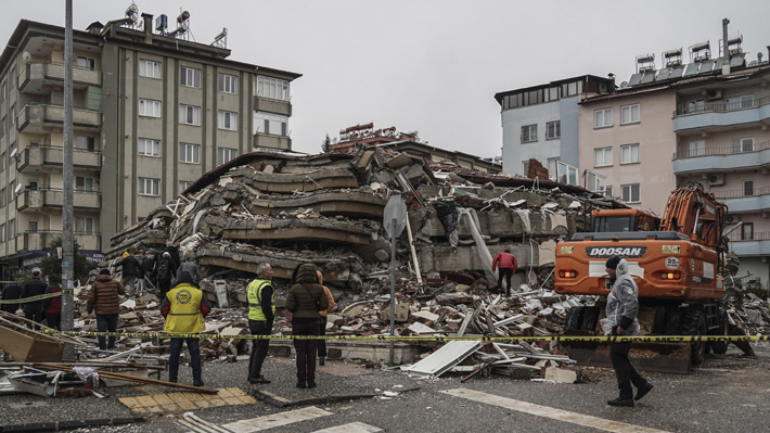 Comunidad Internacional solidariza con Turquía y Siria tras terremoto y envía cientos de equipos de rescate