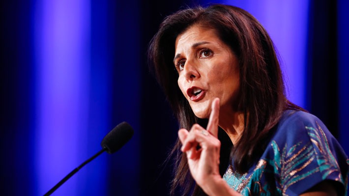 De embajadora "estrella" de Trump a competir con él por la Presidencia de EE.UU.: Quién es Nikki Haley