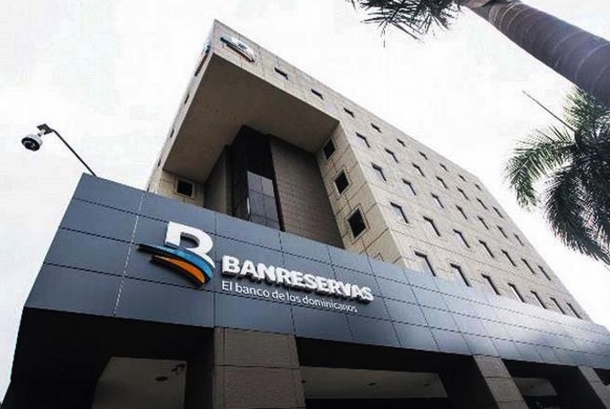 Banreservas capta inversiones por US$525 millones