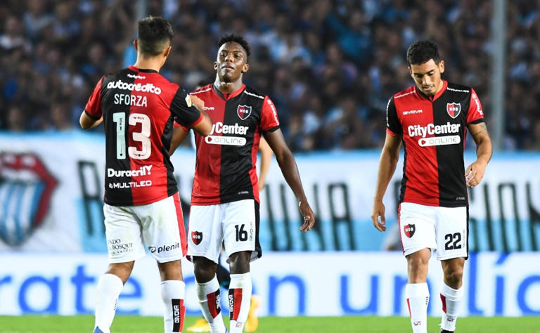 ¿Qué quiso hacer? Djorkaeff Reasco no pudo definir en un mano a mano