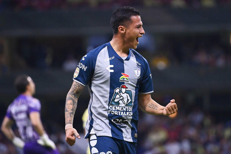 De La Rosa respondió al llamado de Diego Cocca a la Selección de México con asistencia y gol con Pachuca ante América