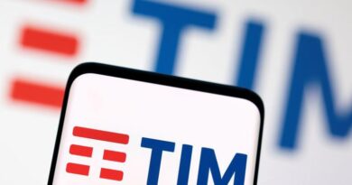 Las acciones de Telecom Italia suben tras una segunda oferta por la red de telefonía fija