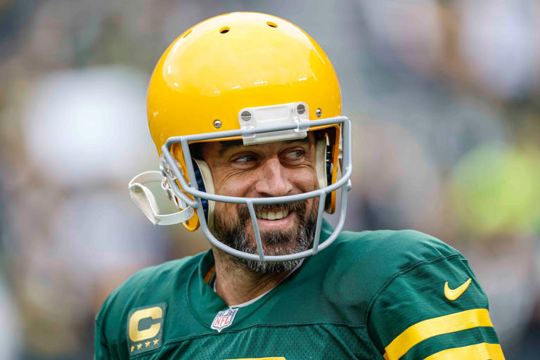 Packers y Jets siguen en pláticas para canje de Rodgers