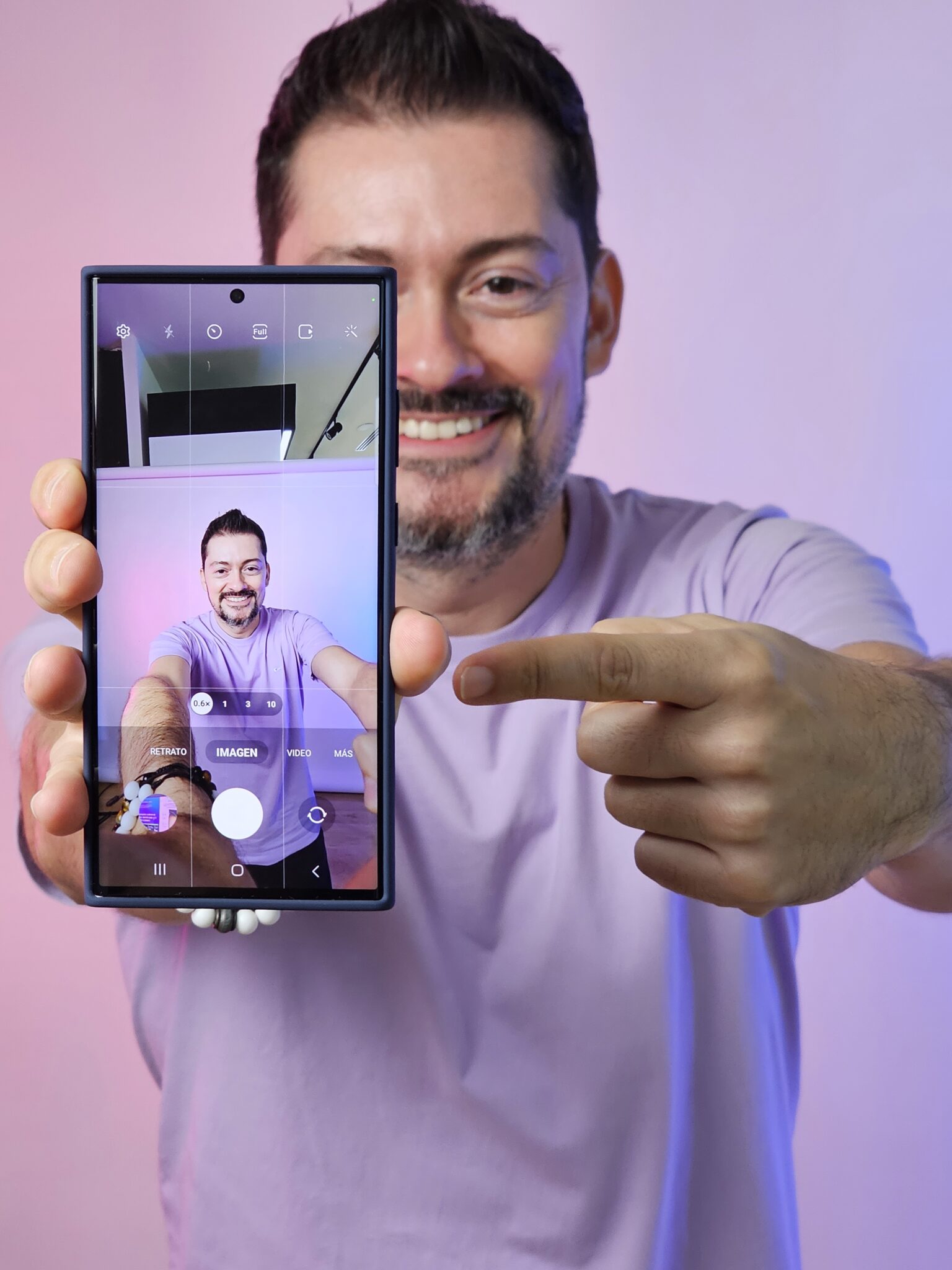 Celebra el Día Internacional del Fan con los Samsung Lovers