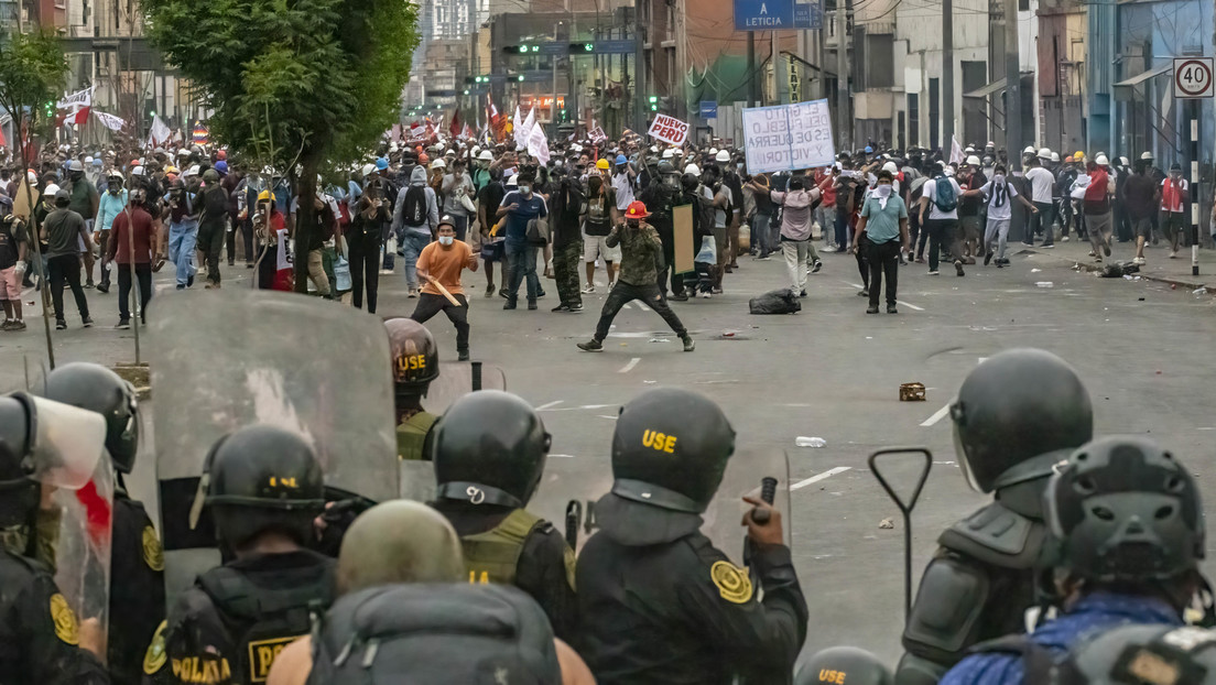Del país profundo a Lima: La génesis de la protesta en Perú vista por el excanciller Héctor Béjar