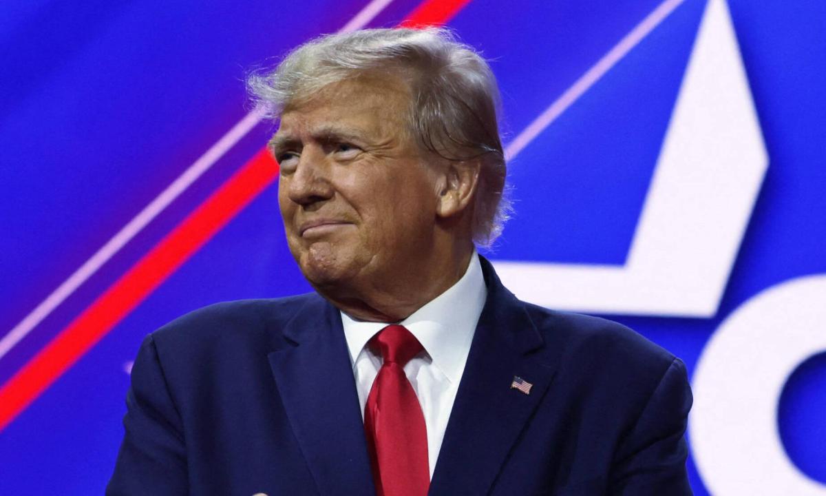 Donald Trump regresa a Facebook tras dos años de estar vetado en la plataforma