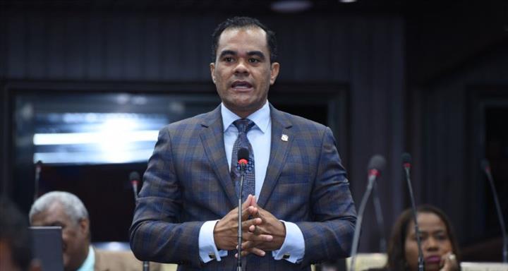 Elías Báez califica de mentiras argumentos de Leonel para responder discurso de rendición de cuentas