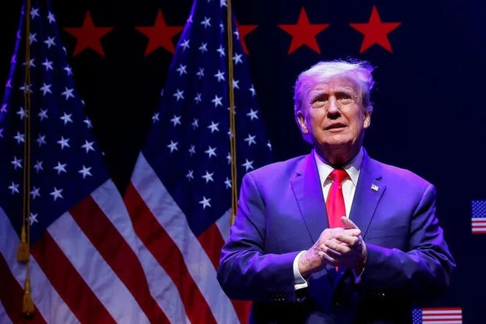 Del pago a una estrella porno a la posible acusación contra Donald Trump: cómo es el caso que compromete al ex presidente
