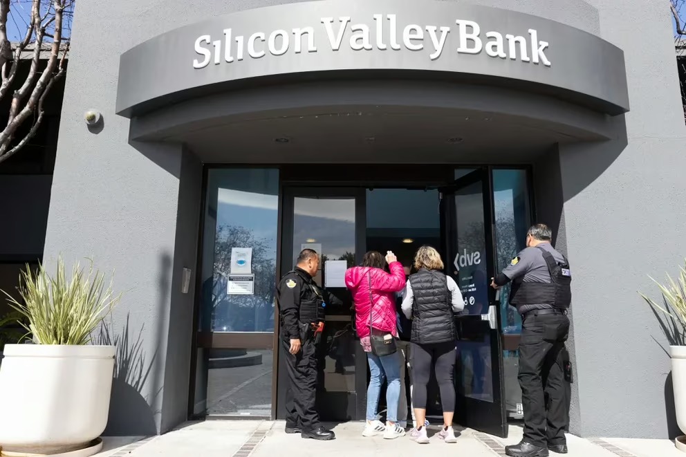 El mayor fondo de inversiones del mundo había advertido hace un año al Silicon Valley Bank que sus controles de riesgo eran deficientes