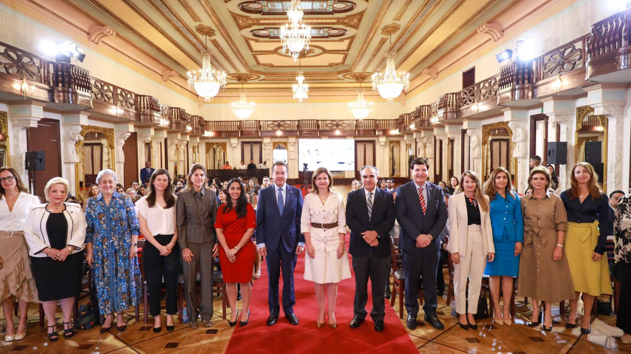 Industrias de manufactura local lideradas por mujeres crecen en empleos, salarios, ventas y exportaciones