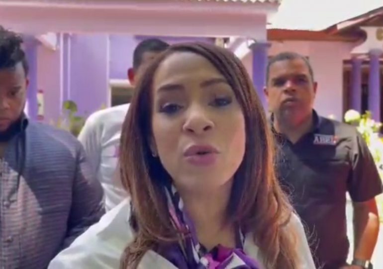 Karen Ricardo llama "pichón de dictador" al presidente Abinader por atropello policial contra PLD