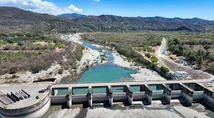 Gobierno inicia dragado en contraembalse Las Barías; permitirá medir la rentabilidad de extraer sedimentos en las presas