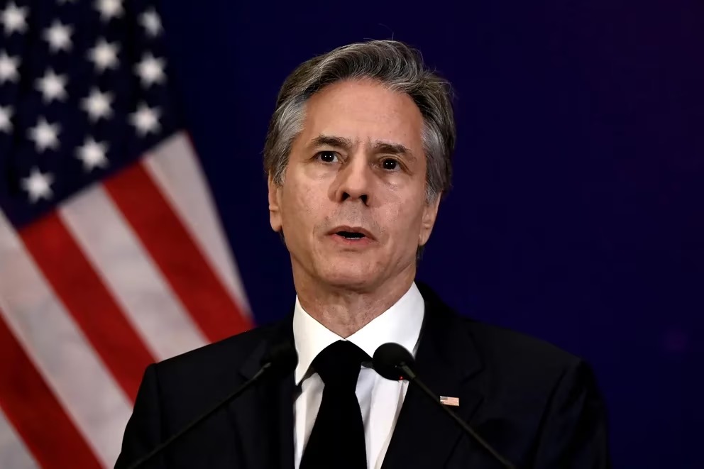 En una sorpresiva reunión, Antony Blinken le exigió a Serguei Lavrov el fin de la agresión de Rusia a Ucrania