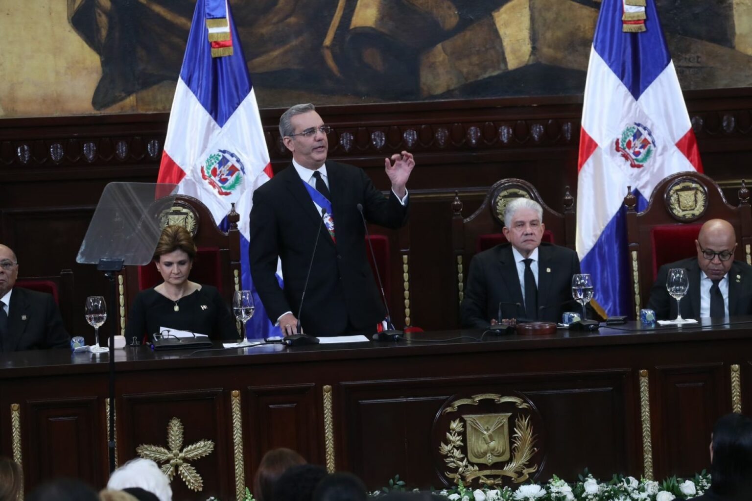 Presidente Abinader destaca cifras récord en sector turismo