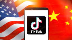 Estados Unidos amenaza con vetar a TikTok si no se separa de su matriz china
