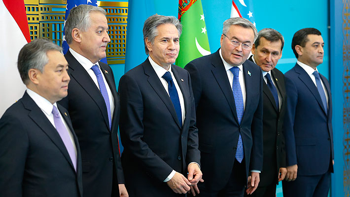 EE.UU. se reúne con ex repúblicas soviéticas de Asia Central y muestra su apoyo político y económico en medio de la guerra