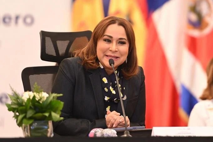 República Dominicana no puede aplazar el tema del aborto, según ministra de la Mujer