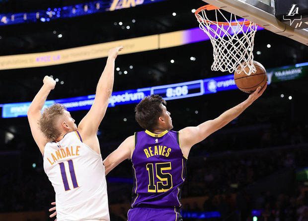 NBA: Los Mavericks quedaron afuera de los playoffs. Ganaron Lakers y Warriors