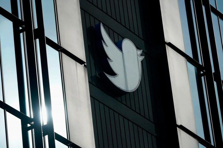 Twitter deja de existir como empresa al fusionarse con otra compañía de Elon Musk